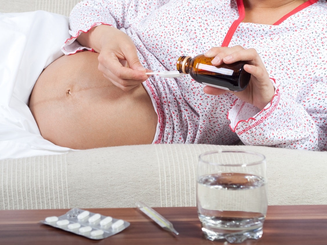 Что принимать беременной женщите или ребенку при простуде