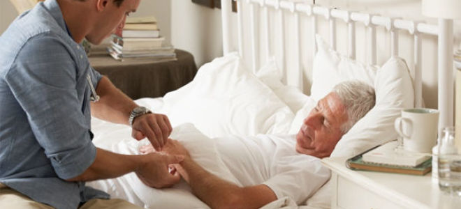 Чем лечить пролежни на копчике у лежачих больных и их профилактика