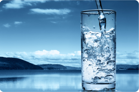 Наряду с регулярными занятиями ЛФК, важно соблюдать питьевой режим – 1,5-2 л в день