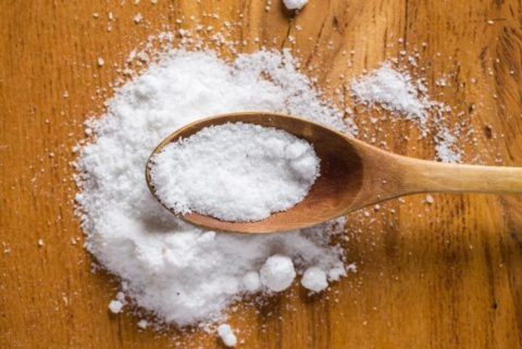 Соль – одно из самых эффективных средств при остром приступе остеохондроза.