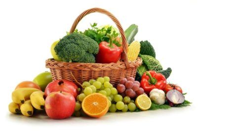 Свежие овощи и фрукты не только невероятно полезны, но также очень вкусны.