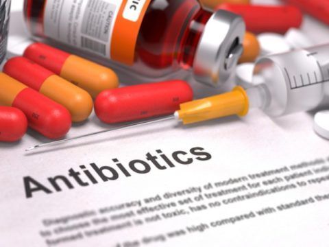 Цена препаратов доступная пациентам. Большинство антибиотиков отпускаются из аптечных киосков без рецепта от врача.